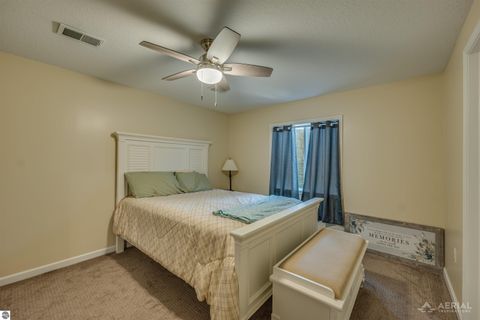 Tiny photo for 418 W River Park Drive, West Branch, MI 48661 (MLS # 1943928)