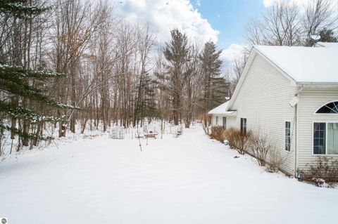 Tiny photo for 3668 W Mando Court, Coleman, MI 48618 (MLS # 1942111)