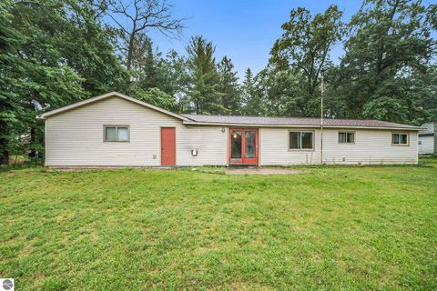 Tiny photo for 7418 Riverside Drive, St Helen, MI 48656 (MLS # 1943690)