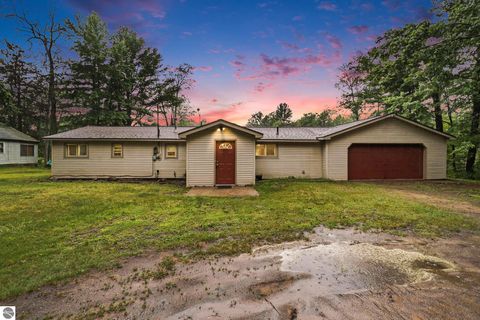 Tiny photo for 7418 Riverside Drive, St Helen, MI 48656 (MLS # 1943690)