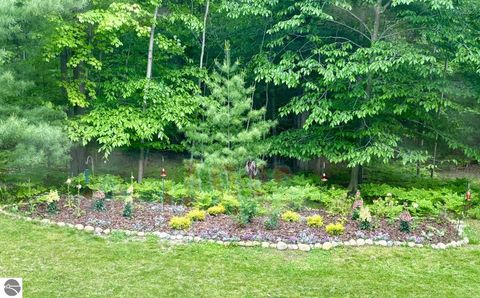 Tiny photo for 9873 Blue Moss Trail, Traverse City, MI 49685 (MLS # 1941088)