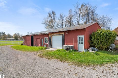 Tiny photo for 2035 W Sheridan Road, Petoskey, MI 49770 (MLS # 1944967)