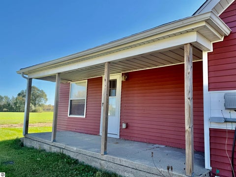 Tiny photo for 11326 E Monroe Road, Merrill, MI 48637 (MLS # 1951872)