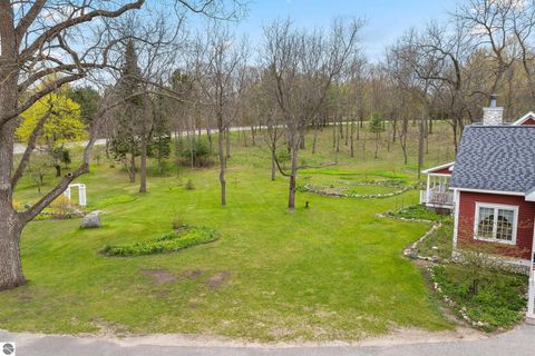 Tiny photo for 6373 Shanty Creek Road, Bellaire, MI 49615 (MLS # 1945258)