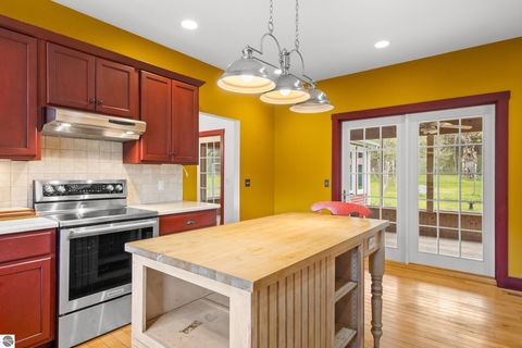 Tiny photo for 6373 Shanty Creek Road, Bellaire, MI 49615 (MLS # 1945258)