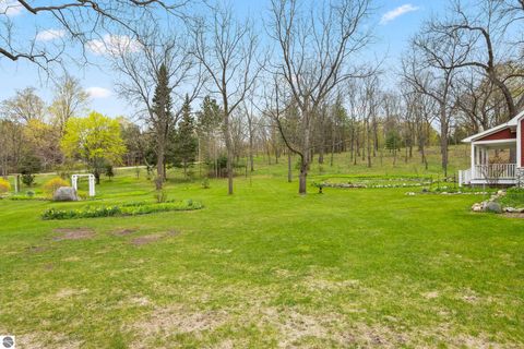 Tiny photo for 6373 Shanty Creek Road, Bellaire, MI 49615 (MLS # 1945258)