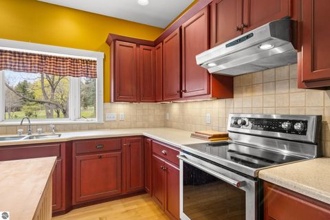 Tiny photo for 6373 Shanty Creek Road, Bellaire, MI 49615 (MLS # 1945258)