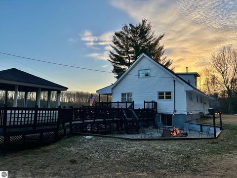 Tiny photo for 21238 Lakola Road, Tustin, MI 49688 (MLS # 1942941)