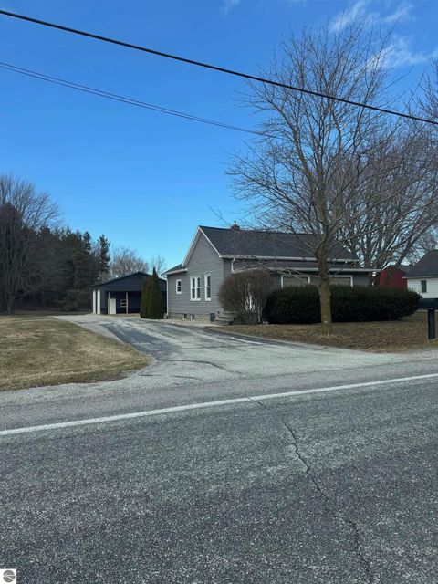 Tiny photo for 1121 W Midland Road, Bay City, MI 48706 (MLS # 1943304)