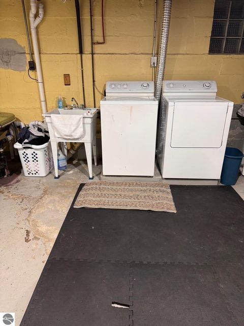 Tiny photo for 1121 W Midland Road, Bay City, MI 48706 (MLS # 1943304)