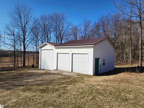 Tiny photo for 7495 E McBrides Road, Edmore, MI 48829 (MLS # 1943086)
