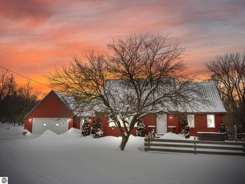 Photo of 10778 Hibma Road, Tustin, MI 49688 (MLS # 1941865)