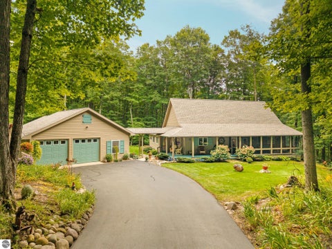Tiny photo for 5610 Woodland Court, Bellaire, MI 49615 (MLS # 1950383)