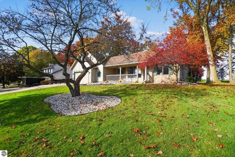 Tiny photo for 248 Oakwood Court, Ionia, MI 48846 (MLS # 1952143)