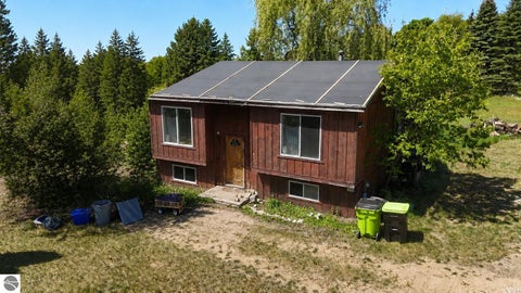 Photo of 5527 Old Maple Trail, Grawn, MI 49637 (MLS # 1946067)