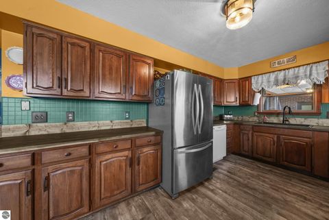 Tiny photo for 111 S Dana Trail, Lake City, MI 49651 (MLS # 1943714)