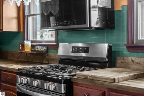 Tiny photo for 111 S Dana Trail, Lake City, MI 49651 (MLS # 1943714)