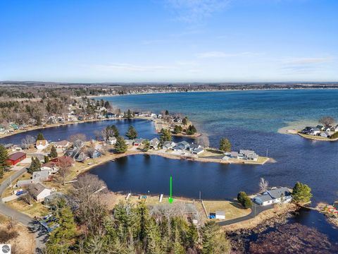 Tiny photo for 111 S Dana Trail, Lake City, MI 49651 (MLS # 1943714)