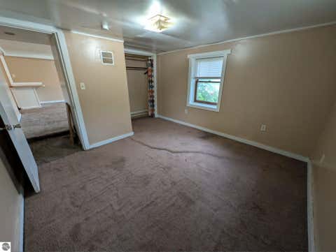 Tiny photo for 225 Valley AVE, Alma, MI 48801 (MLS # 1948017)