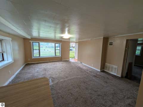 Tiny photo for 225 Valley AVE, Alma, MI 48801 (MLS # 1948017)