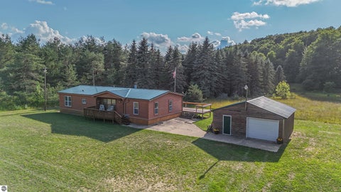 Photo of 3749 N 29 1/4 Road, Mesick, MI 49668 (MLS # 1949541)