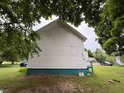 Tiny photo for 1117 Michigan Avenue, Alma, MI 48801 (MLS # 1949072)
