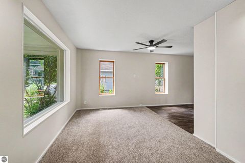 Tiny photo for 1309 Rosedale Street, Alma, MI 48801 (MLS # 1947002)