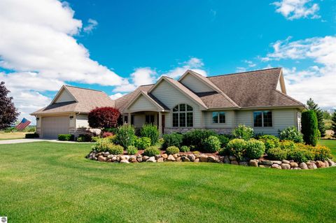 Photo of 4213 Wolverine Drive, Williamsburg, MI 49690 (MLS # 1942650)