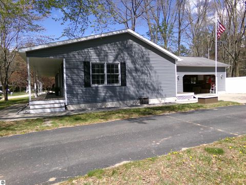 Tiny photo for 8733 Arbutus, Farwell, MI 48622 (MLS # 1944990)