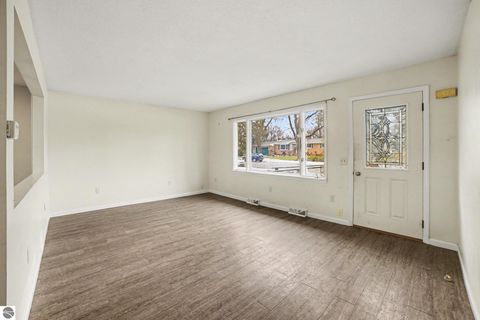 Tiny photo for 303 Orchard Avenue, Clare, MI 48617 (MLS # 1941695)