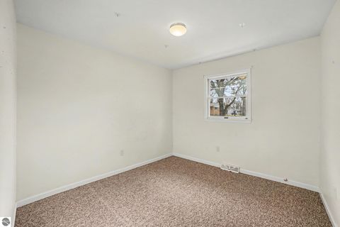 Tiny photo for 303 Orchard Avenue, Clare, MI 48617 (MLS # 1941695)