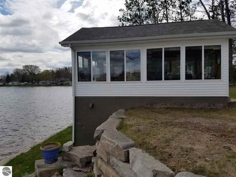 Tiny photo for 5033 Bliss Lane, Hale, MI 48739 (MLS # 1945267)