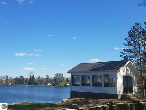 Tiny photo for 5033 Bliss Lane, Hale, MI 48739 (MLS # 1945267)