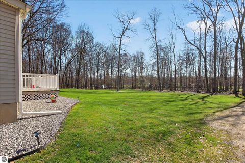 Tiny photo for 4537 N Caris Road, Edmore, MI 48829 (MLS # 1944226)