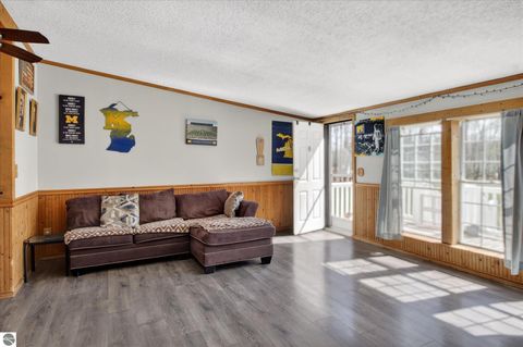 Tiny photo for 4537 N Caris Road, Edmore, MI 48829 (MLS # 1944226)