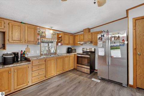 Tiny photo for 4537 N Caris Road, Edmore, MI 48829 (MLS # 1944226)