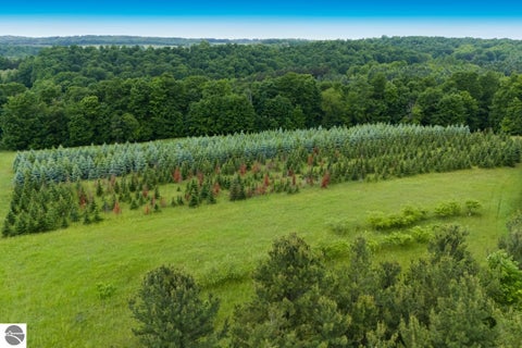 Tiny photo for 1551 N Macksey Road, Suttons Bay, MI 49682 (MLS # 1950936)