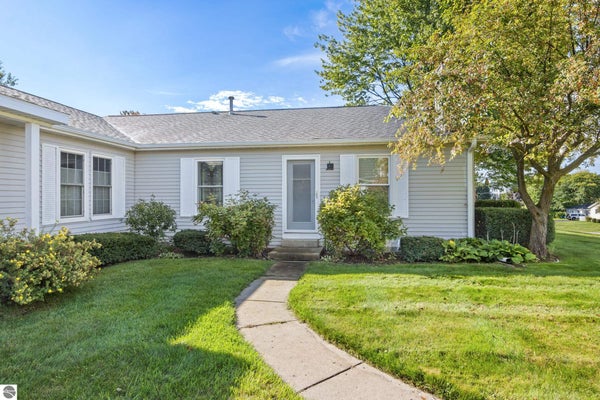 7080 CHERRYWOOD CT, TRAVERSE CITY, MI 49686 - Image 6ca9b885bee282b88c26117dc4e9e0fc/1961286710