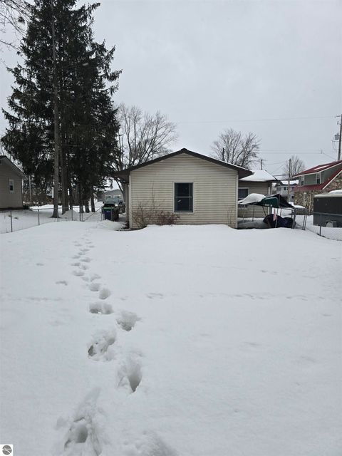 Tiny photo for 327 S Gladwin Street, Lake City, MI 49651 (MLS # 1943158)