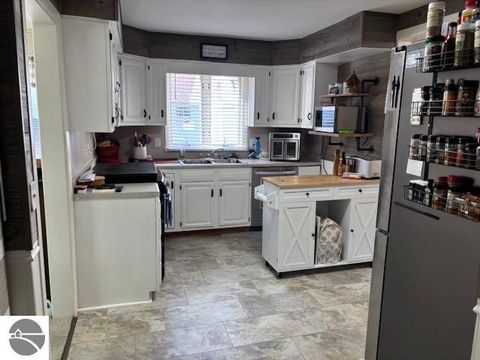 Tiny photo for 214 5th Avenue, Tawas City, MI 48763 (MLS # 1944666)
