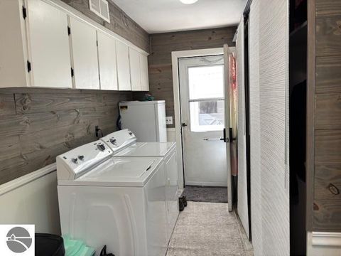 Tiny photo for 214 5th Avenue, Tawas City, MI 48763 (MLS # 1944666)