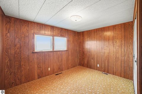 Tiny photo for 115 E River Road, Mt Pleasant, MI 48858 (MLS # 1944212)