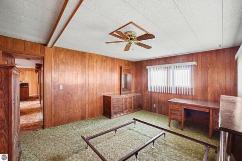 Tiny photo for 115 E River Road, Mt Pleasant, MI 48858 (MLS # 1944212)
