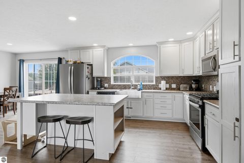 Tiny photo for 1995 Hansen Circle, Traverse City, MI 49685 (MLS # 1948216)