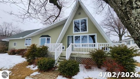 Tiny photo for 1170 Forest Avenue, East Tawas, MI 48730 (MLS # 1943723)