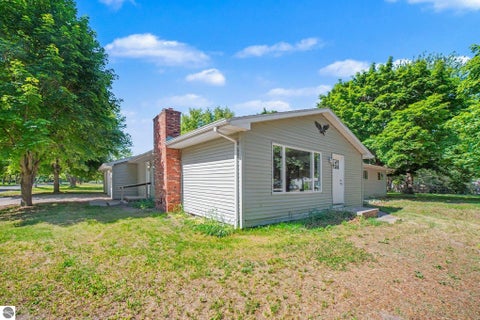 Tiny photo for 8220 E Upham Drive, Mt Pleasant, MI 48858 (MLS # 1951950)