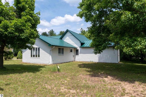 Tiny photo for 5201 W 14 Road, Mesick, MI 49668 (MLS # 1947349)