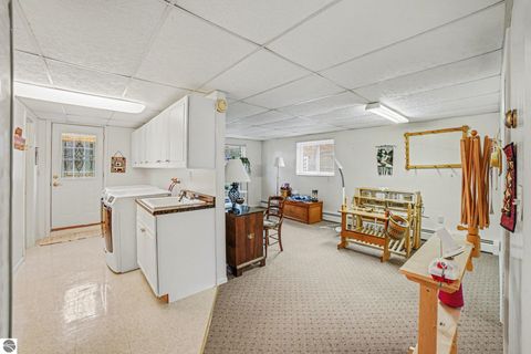 Tiny photo for 905 Iowa Street, Alma, MI 48801 (MLS # 1942910)