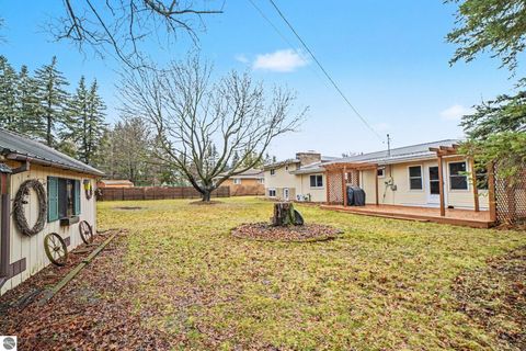 Tiny photo for 905 Iowa Street, Alma, MI 48801 (MLS # 1942910)