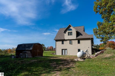 Tiny photo for 9355 W Blanchard Road, Blanchard, MI 49310 (MLS # 1951593)